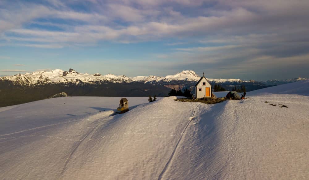 Brew Lake & Mount Brew Hut Hike – Winter Route Guide – Via Roe Creek FSR